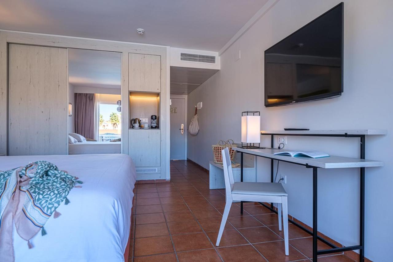Oassium Hotel - Adults Only Ла Пинеда Екстериор снимка