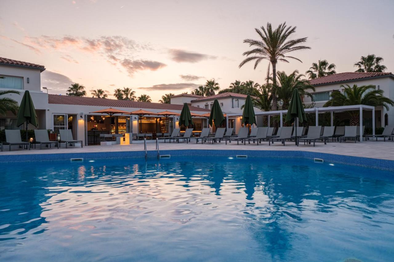 Oassium Hotel - Adults Only Ла Пинеда Екстериор снимка